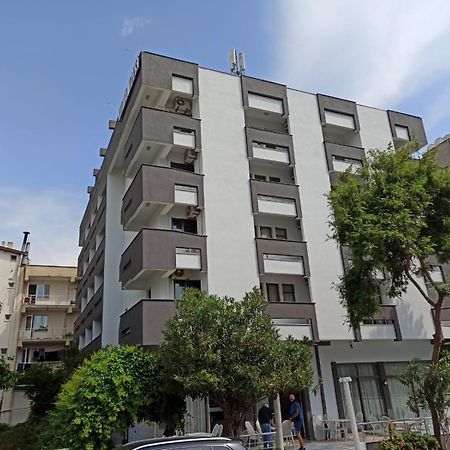 Dias Hotel Кушадасъ Екстериор снимка