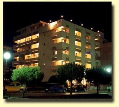 Dias Hotel Кушадасъ Екстериор снимка