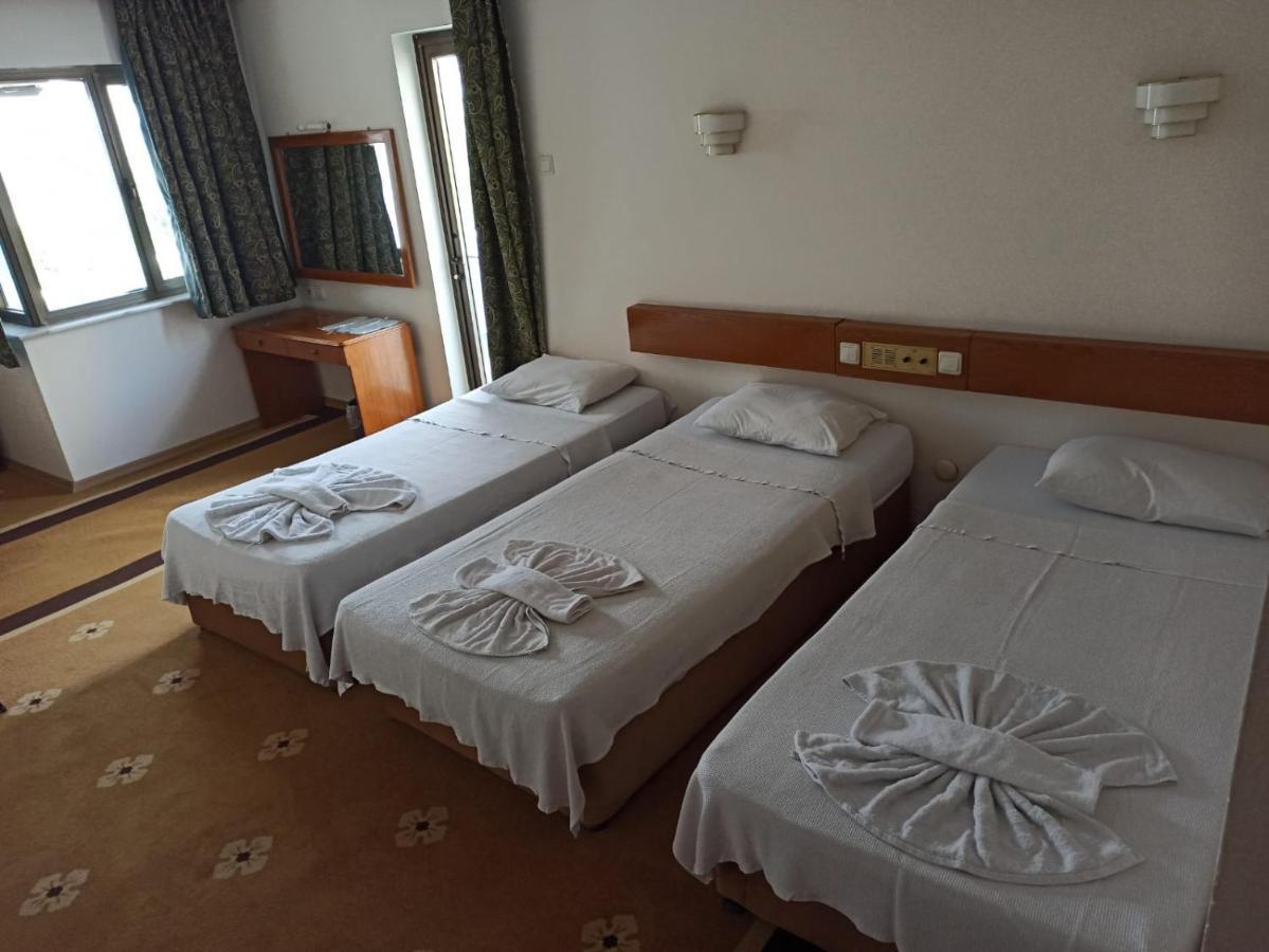 Dias Hotel Кушадасъ Екстериор снимка