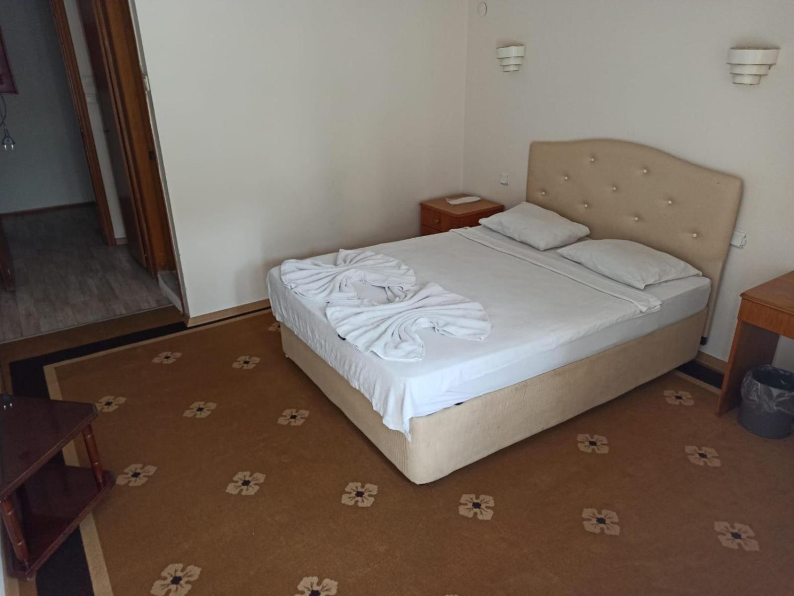 Dias Hotel Кушадасъ Екстериор снимка