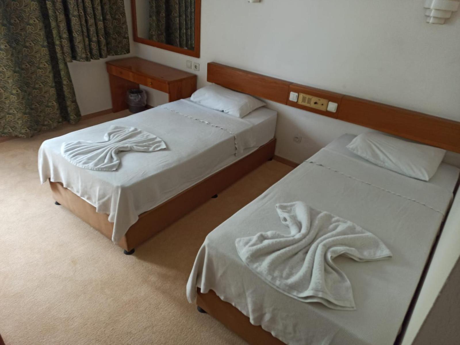 Dias Hotel Кушадасъ Екстериор снимка